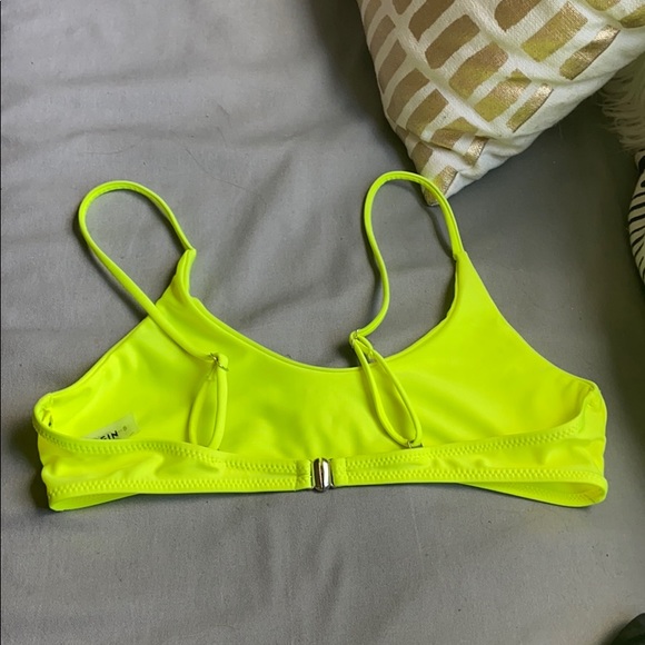Neon bikini - Picture 3 of 3